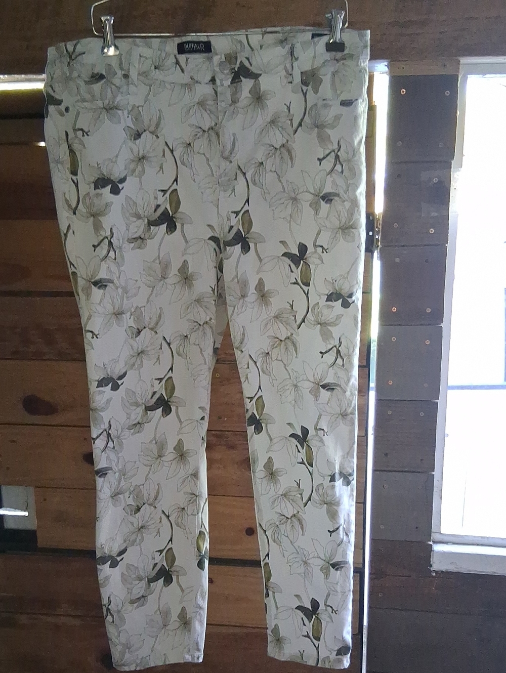 Buffalo David Bitton Cream Floral Skinny Pants